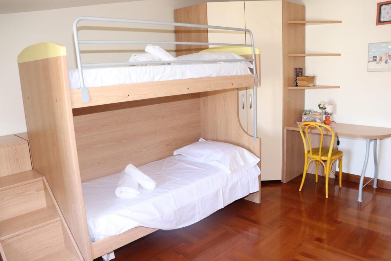 Mary Home 4 A Pochi Passi Dalla Reggia Di Caserta Bagian luar foto